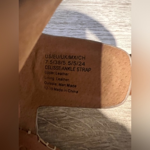 Gentle Souls Wedges - Picture 3 of 8